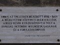 Szentharomsag ter - tabla a leveltar epuleten3